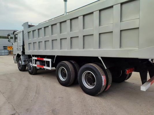 GCC Certified Shacman F3000 8*4 Tipping Dump Truck with 6-8L Engine Capacity in Grey
