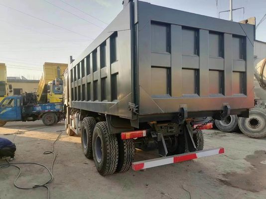 HOWO 6*4 Dump Truck Secondhand 10tires Gray Color Sinotruk 351-450hp 8500*2496*3450 mm