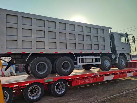 6×4 Sinotruk Dump Truck  Combinated with Strength and Reliability ≤5 seats
