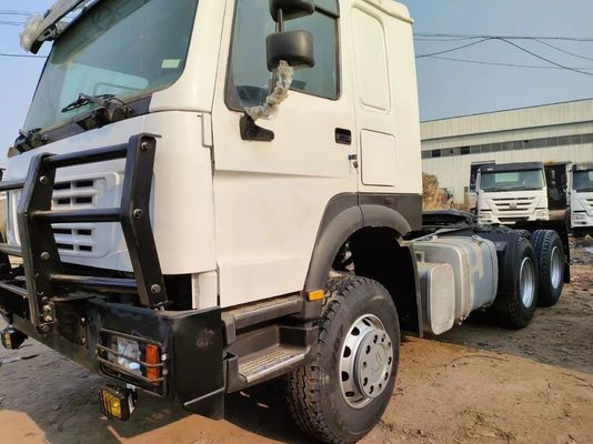 High Horsepower HOWO 6X4 Tractor Truck with 400L Tank and 12r22.5 Tires
