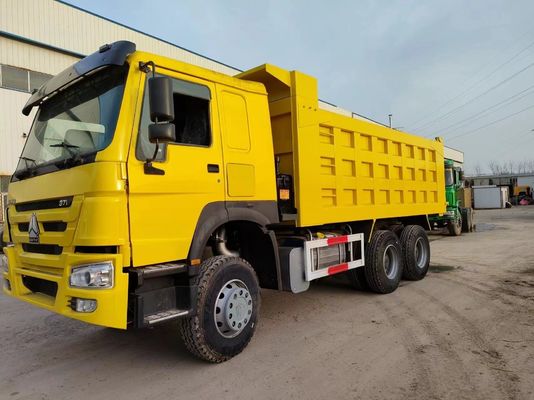 Manual Transmission Sinotruck HOWO 6*6 Dump Truck for Heavy Duty Applications