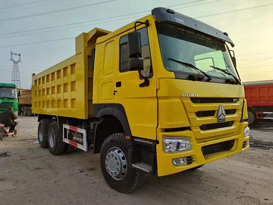 Manual Transmission Sinotruck HOWO 6*6 Dump Truck for Heavy Duty Applications