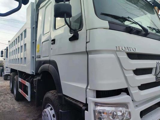 Sinotruck 6X4 Tractor Truck Heavy Duty with Manual Transmission Type and 12.00r20 Tire