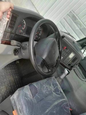 Sinotruk HOWO 6*4 Blue Tractor Truck with 4-6L Engine Capacity Affordable Mining Solution