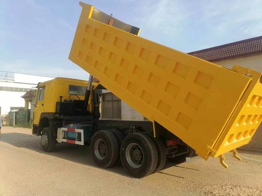 Yellow Sinotruck HOWO 6*4 Diesel Truck 351-450hp Front Lifting Style Secondhand Truck