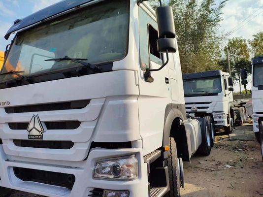 Head Truck Sinotruk HOWO 6*4 Tractor Truck with Tubeless Tires and Good Condition