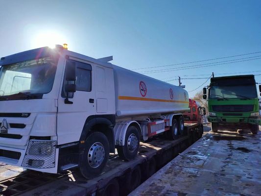8L Engine Capacity Fuel Tank Truck for Oil Gas Diesel Transportation