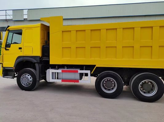 Manual Transmission Type Sinotruk HOWO Dumper Truck 10 Wheeler Yellow Color Tipping Truck