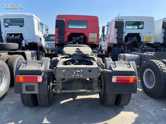 Tubeless Tire Design Red Head Truck Sinotruk HOWO 6*4 Tractor Truck in Good Condition