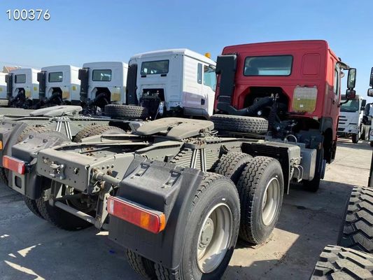 Tubeless Tire Design Red Head Truck Sinotruk HOWO 6*4 Tractor Truck in Good Condition