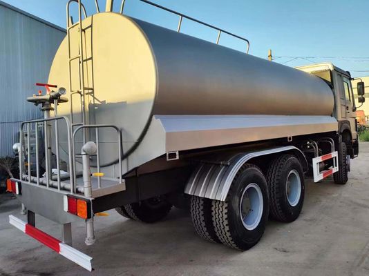 Radial Tire Design Sinotruk HOWO 380HP Watering Truck for Your Business