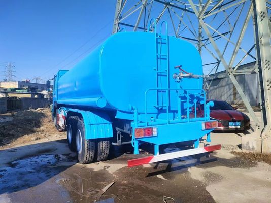 Radial Tire Design Sinotruk HOWO 380HP Watering Truck for Your Business