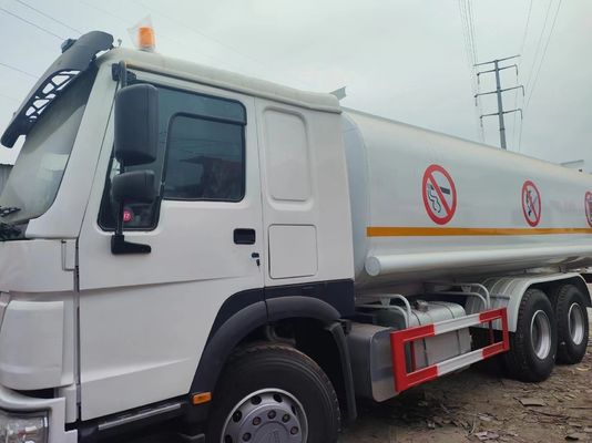 4-6L Engine Capacity 6X4 Carbon Steel Fuel Tanker Truck for Oil Gas Diesel 25000 Liters