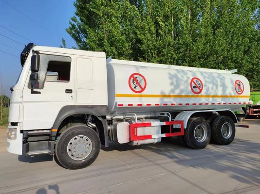8X4 Fuel Oil Tank Transport Truck with 351-450hp Horsepower and 30000L Tank Capacity