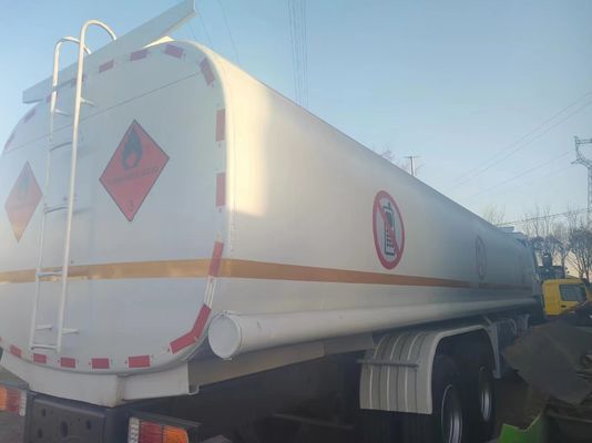 Used HOWO 8*4 Fuel Oil Tank Truck 20000L Euro 3/4/5 for Your Construction Projects