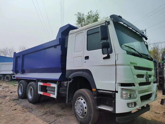 Radial Tire Design HOWO 6*4 Tipper Truck with 5 Seats and Large Loading Capacity