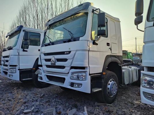 ISO Certified Used Sinotruk C7h 6X4 430HP Tractor Truck for Your Business
