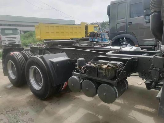Sinotruk HOWO 6*4 Tractor Truck with Weichai Engine and Manual Transmission Type