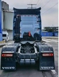 Volvo FM 420 Trailor Truck with Radial Tire Design and 351-450hp Horsepower