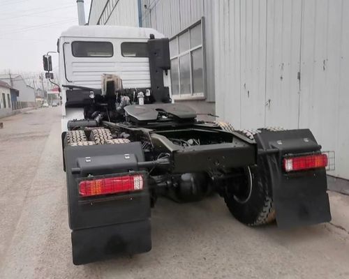 Radial Tire Design SHACMAN F3000 Duty Trailer Head Tractor Trailer Truck for Hauling