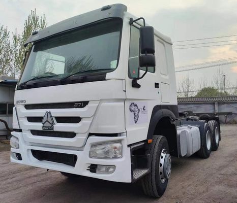 6×4 Drive Wheel Sinotruck HOWO 371HP Tractor Truck 8.55*2.5*3.5m with High Durability