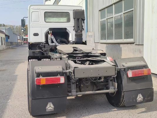 Sinotruk HOWO 6*4 Tractor Truck Right-Hand Drive 6800*2496*2950mm Used Condition