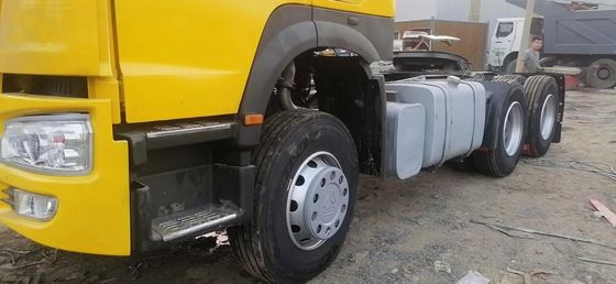 High Horsepower Sinotruk HOWO Tractor Truck with 6800*2496*2950mm Size