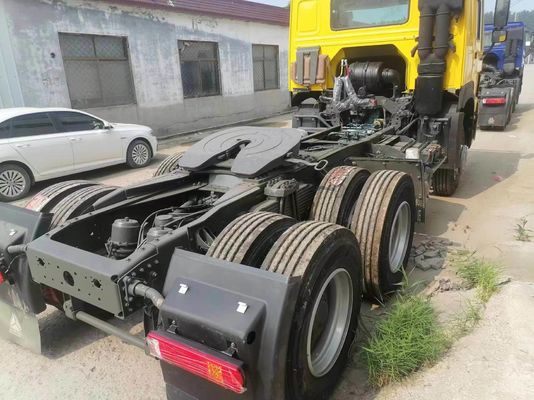 High Horsepower Sinotruk HOWO Tractor Truck with 6800*2496*2950mm Size