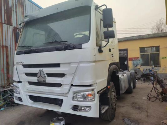 Sinotruk HOWO U-Type White 6*4 10wheel Tractor Truck with 8500*2496*3450 mm Size