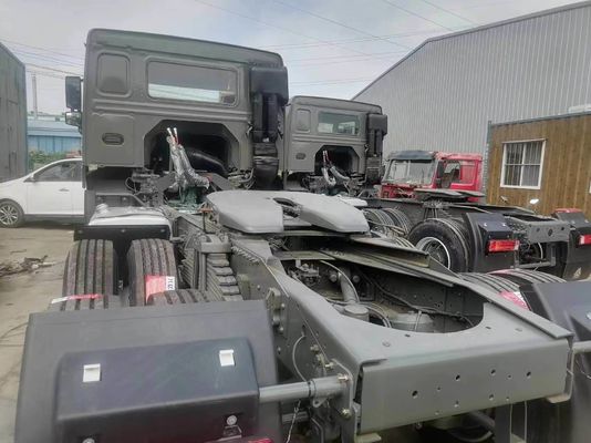 Used Sinotruk HOWO 6X4 10 Wheeler Tractor Truck with Heavy Duty Transmission in Grey