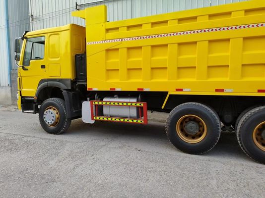 White HOWO 6*4 Dump Truck Tipper Truck Construction 40-50tons with Radial Tire Design