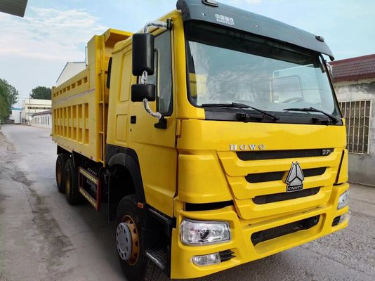 White HOWO 6*4 Dump Truck Tipper Truck Construction 40-50tons with Radial Tire Design