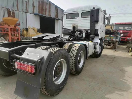 6-8L Engine Capacity HOWO 6X4 400HP High Horsepower Tow Truck Tractor Trailer for Sal