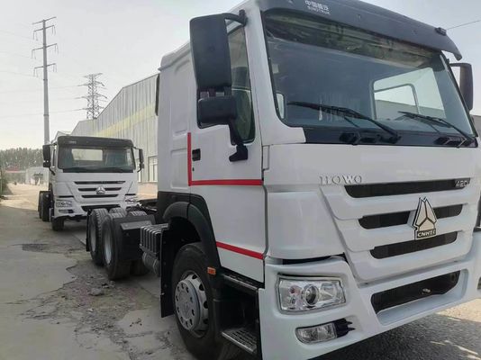 Manual Transmission Type 420HP Sinotruk HOWO 6*4 Tractor Truck with Weichai Engine