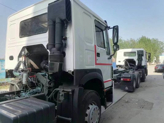 Manual Transmission Type 420HP Sinotruk HOWO 6*4 Tractor Truck with Weichai Engine