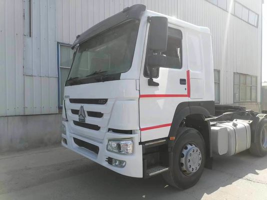 Manual Transmission Type 420HP Sinotruk HOWO 6*4 Tractor Truck with Weichai Engine