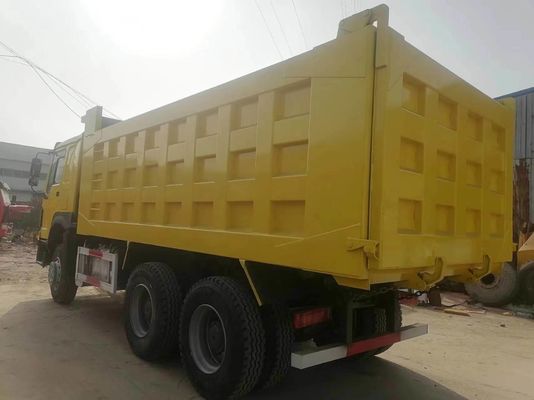 Radial Tire Design Sinotruck HOWO 6*4 Yellow Dump Truck with Manual Transmission