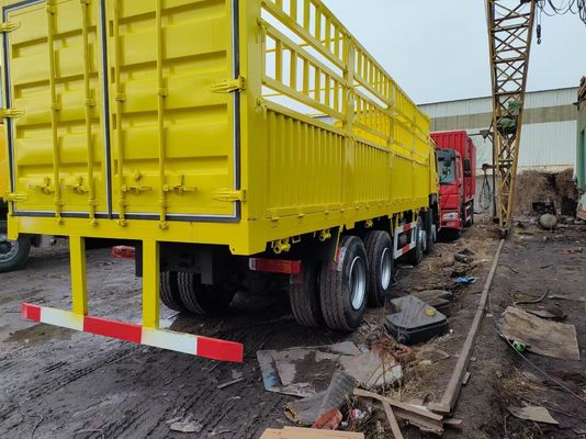 Radial Tire Design HOWO Sinotruk 8*4 Cargo Truck Secondhand Truck with Weichai Engine